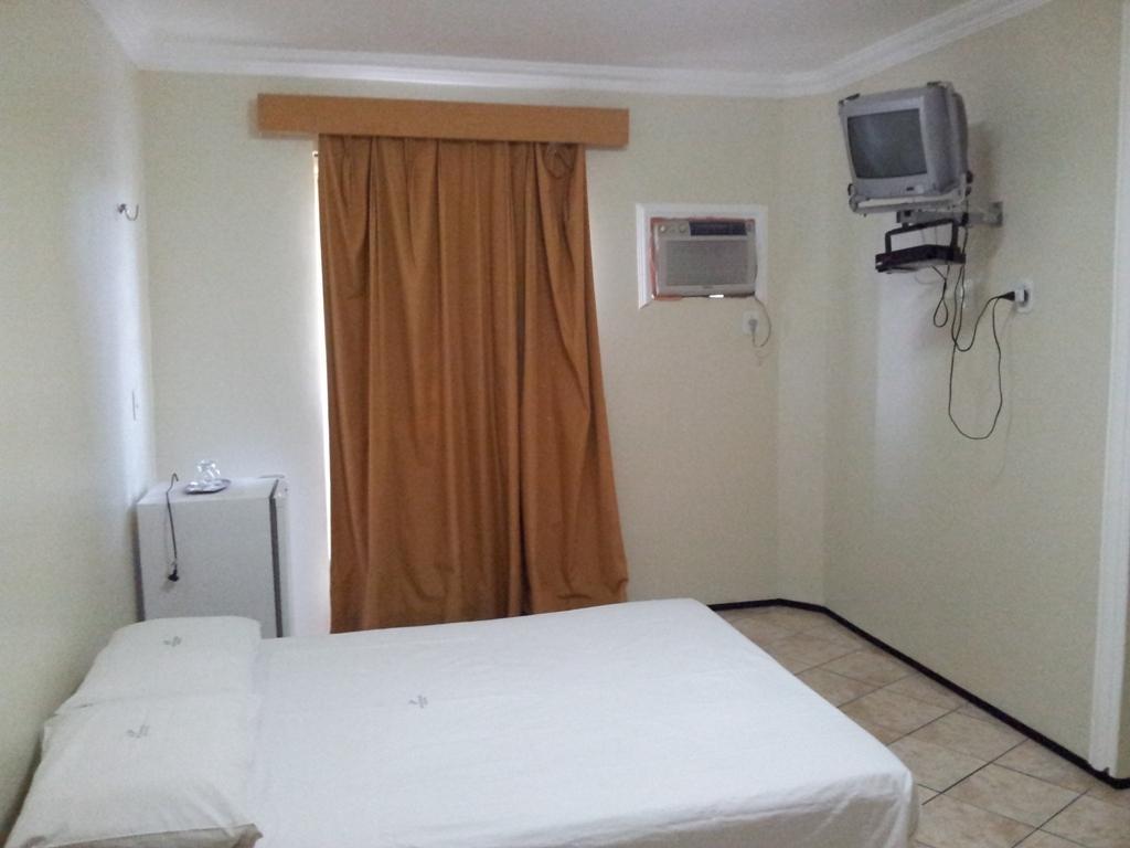 Hugo Plaza Hotel โซบราล ภายนอก รูปภาพ