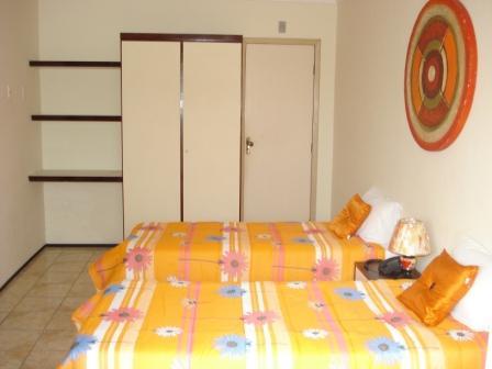 Hugo Plaza Hotel โซบราล ภายนอก รูปภาพ